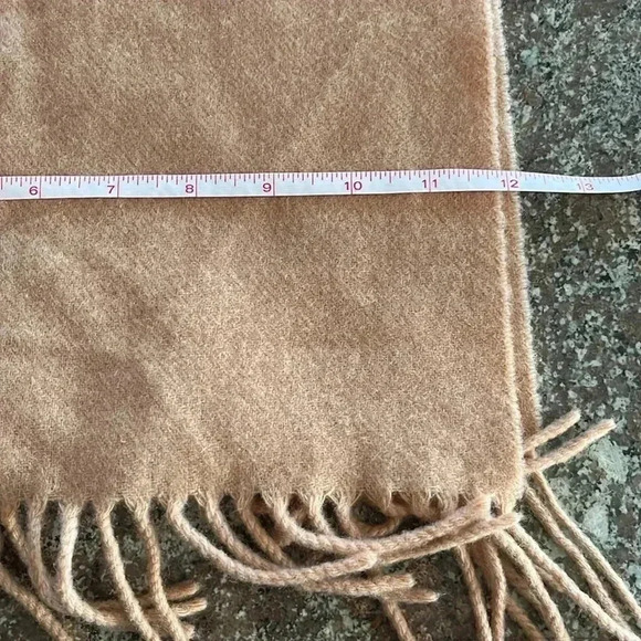 EUC Johnstons of Elgin Scarf 100% Lambswool Made in Scotland Neutral Natural - Picture 3 of 4